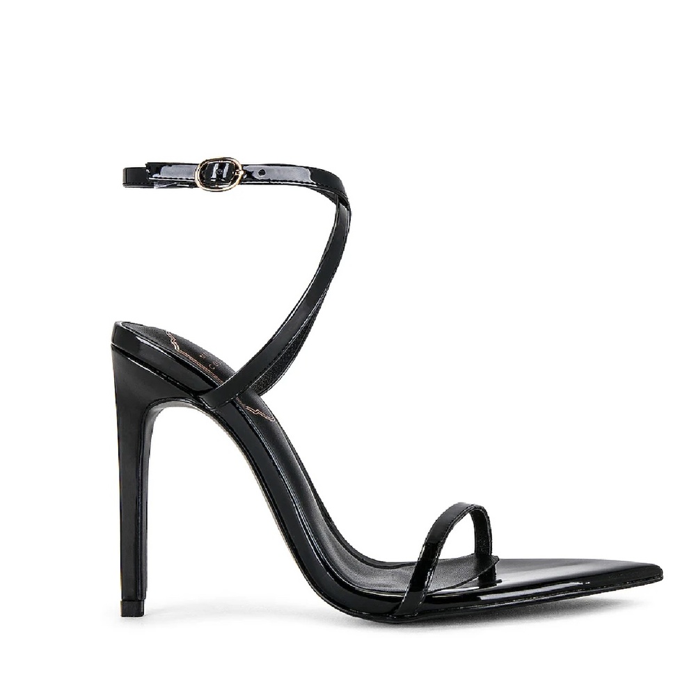REVOLVE Sonia Sandal in Black